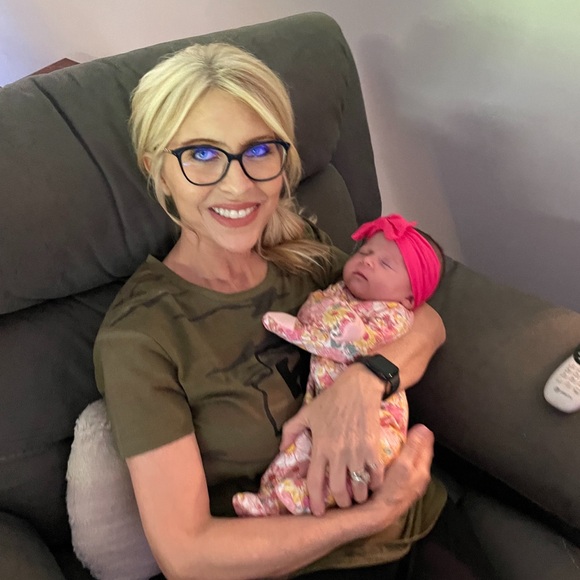 Meet your Posher, Kim - Picture 8 of 9